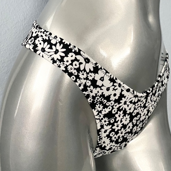 PINK Victorias Secret Nwt Black Floral V Front Sexy Itsy Swim Bikini Bottom - Picture 2 of 3